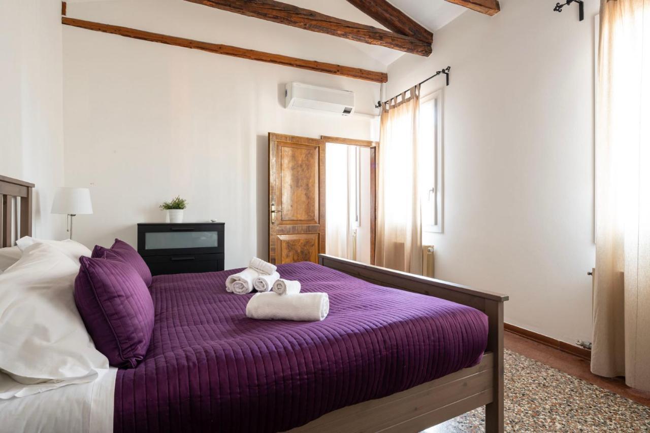 Ca' Giorgia Venice Apartment With Balcony Venise
