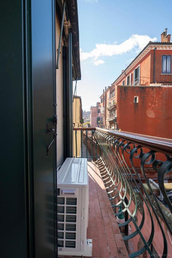 Ca' Giorgia Venice Apartment With Balcony