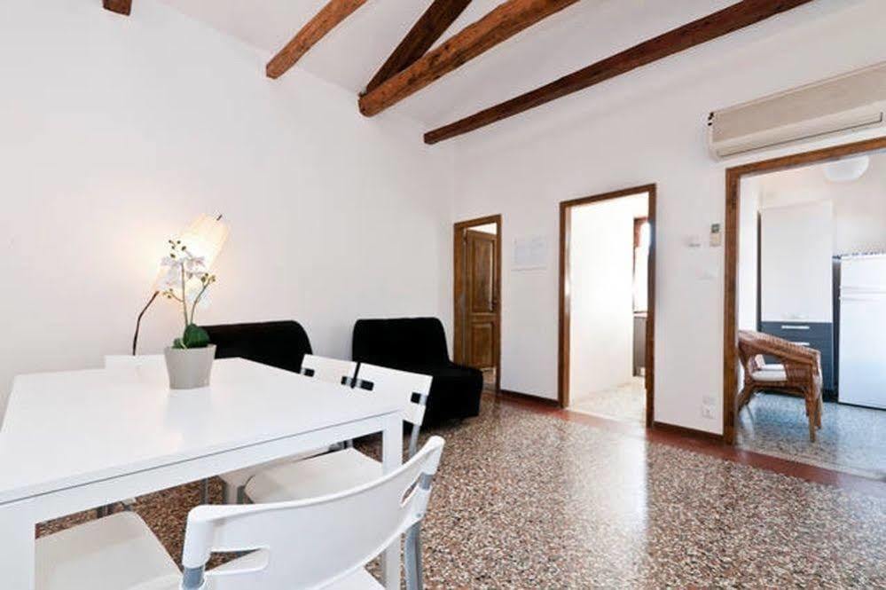 Appartement Ca' Giorgia Venice Apartment With Balcony *