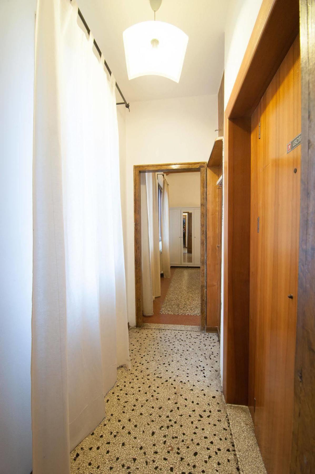 Ca' Giorgia Venice Apartment With Balcony *